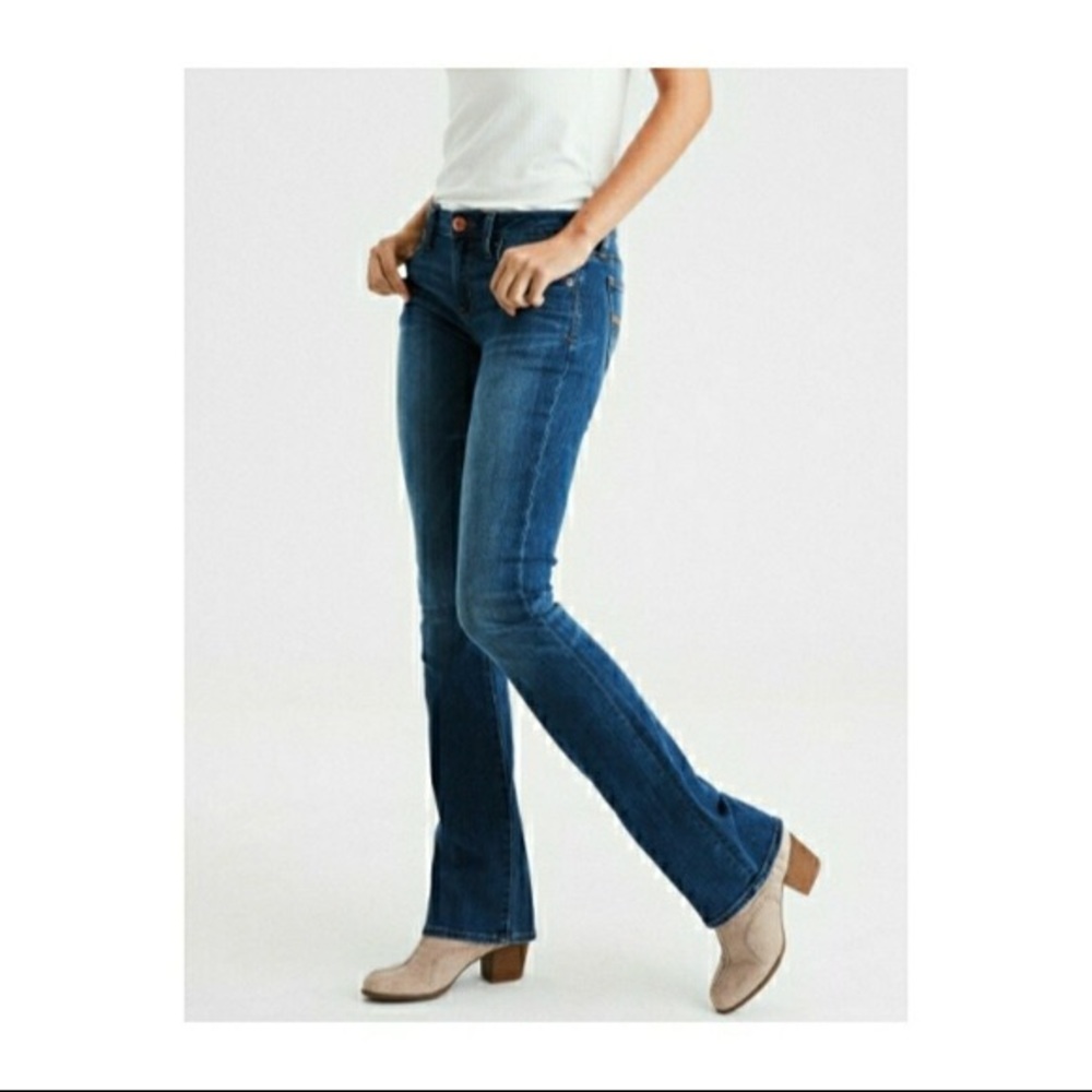 Size 6 AEO ORIGINAL BOOT STRETCH JEANS